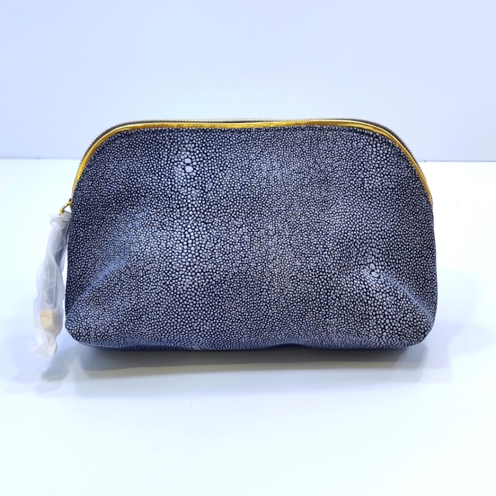 Estee Lauder makeup bag